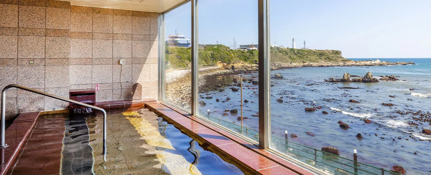 온천 대욕장 낮