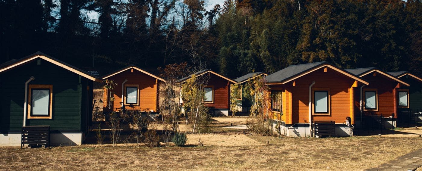 Outdoor Resort 'ETOWA KISARAZU' Surrounded by Nostalgia and Trees