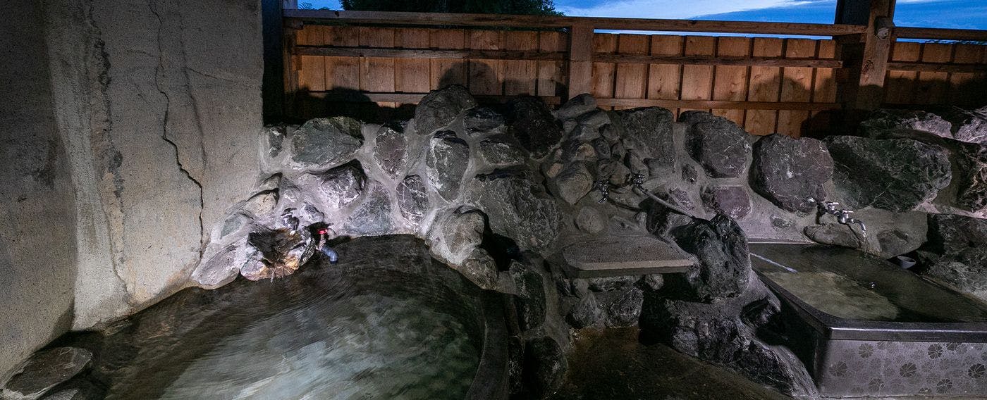 Kolam mandi terbuka