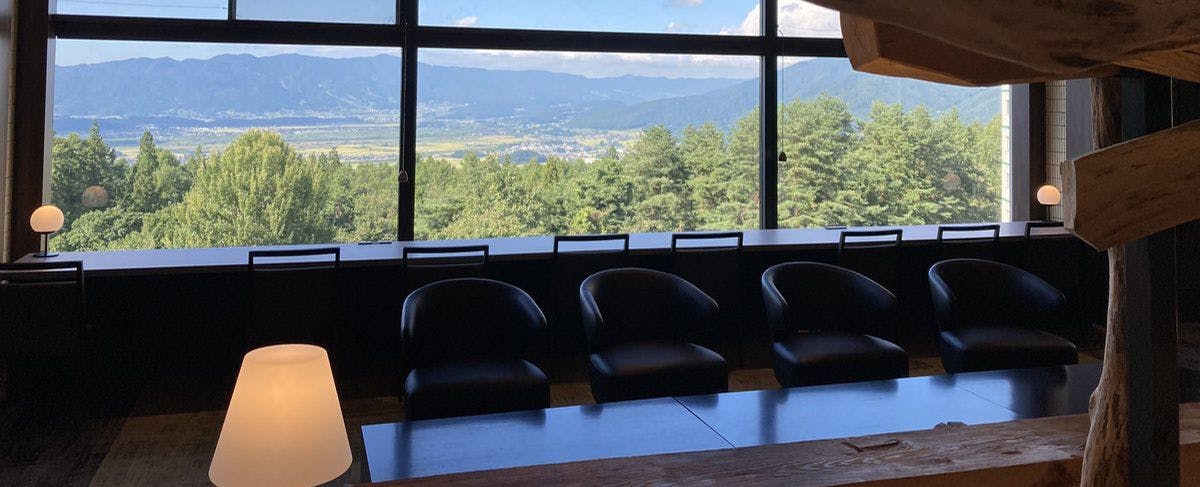 วิวจากล็อบบี้