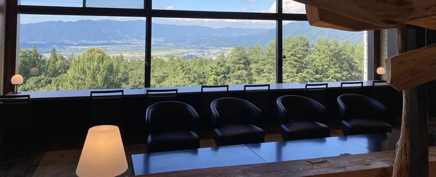 วิวจากล็อบบี้