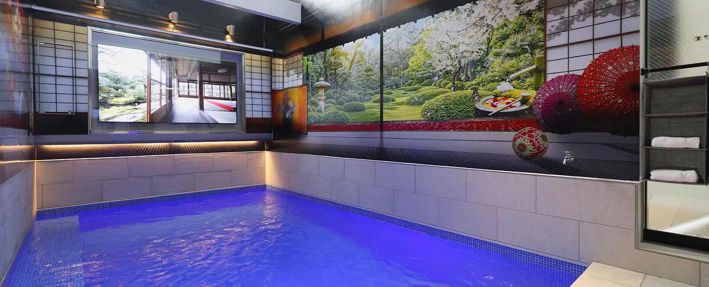 Taman Air Kolam Renang Dalam Ruangan Berpemanas