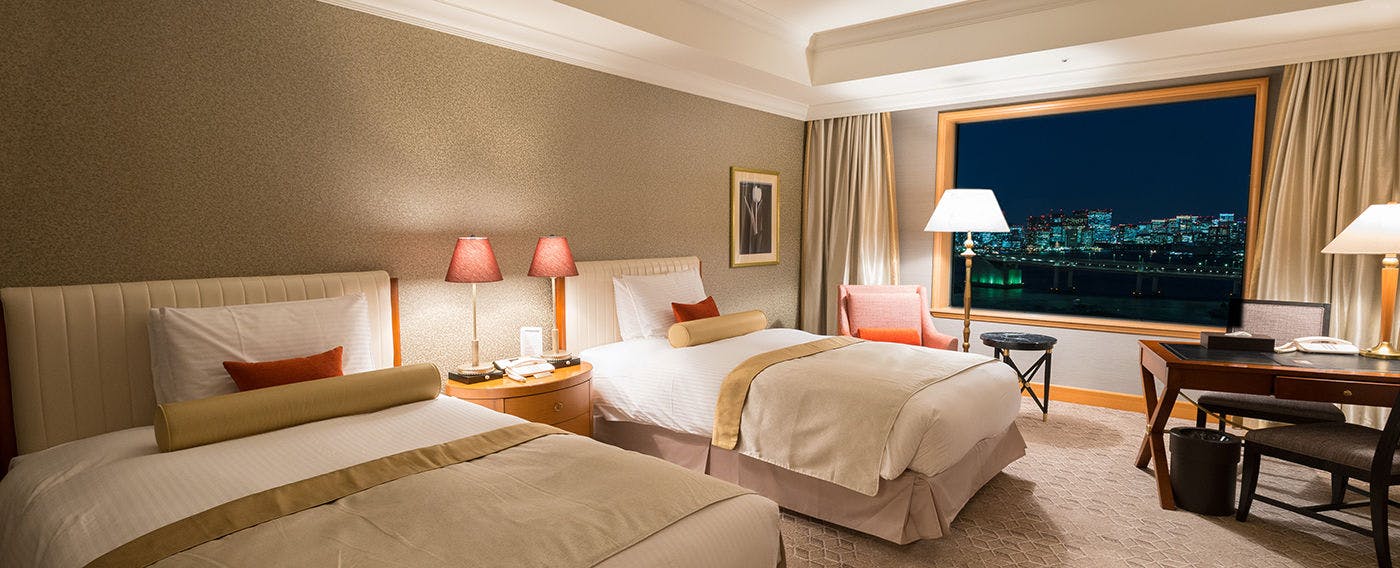 Deluxe Twin - Rainbow Bridge Side