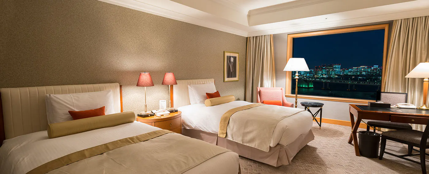 Deluxe Twin - Rainbow Bridge Side