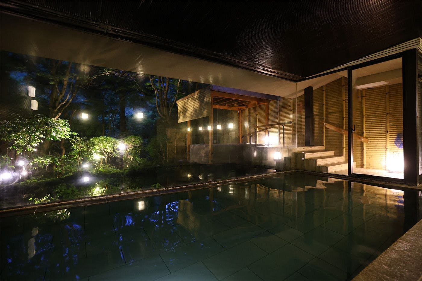 น้ำพุร้อน・อ่างอาบน้ำ