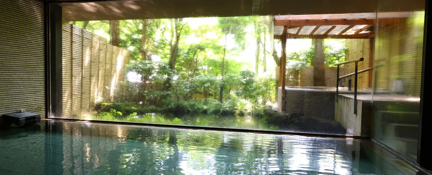 น้ำพุร้อน・อ่างอาบน้ำ