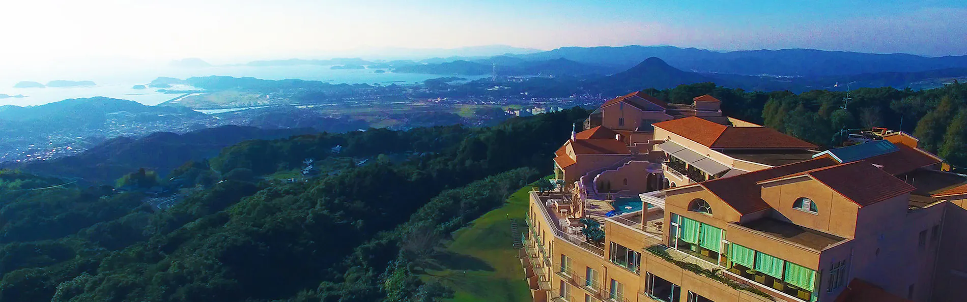 弓張の丘ホテル