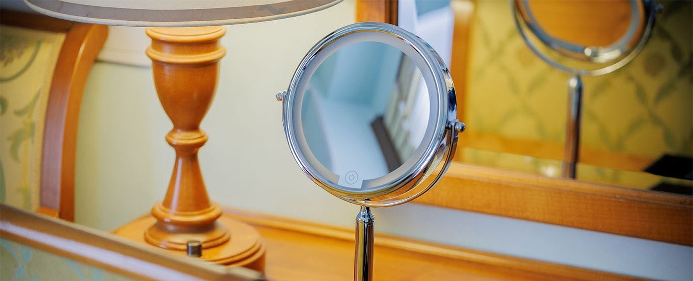 「LEDライト」（レディースルーム専用）