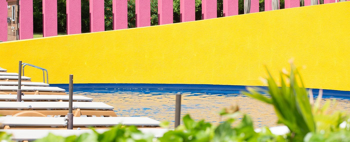 สวนและสระว่ายน้ำ