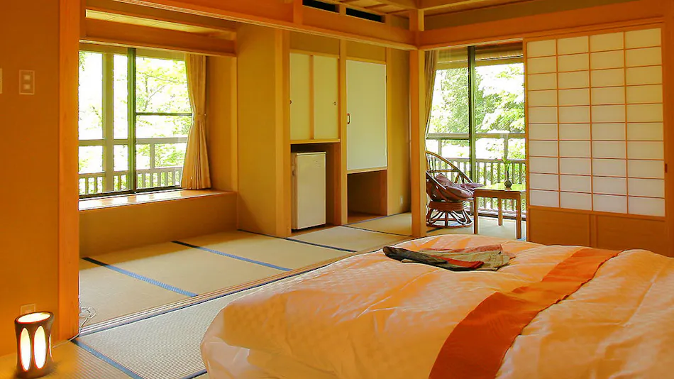 Kamiyama Hotel Senjukaku