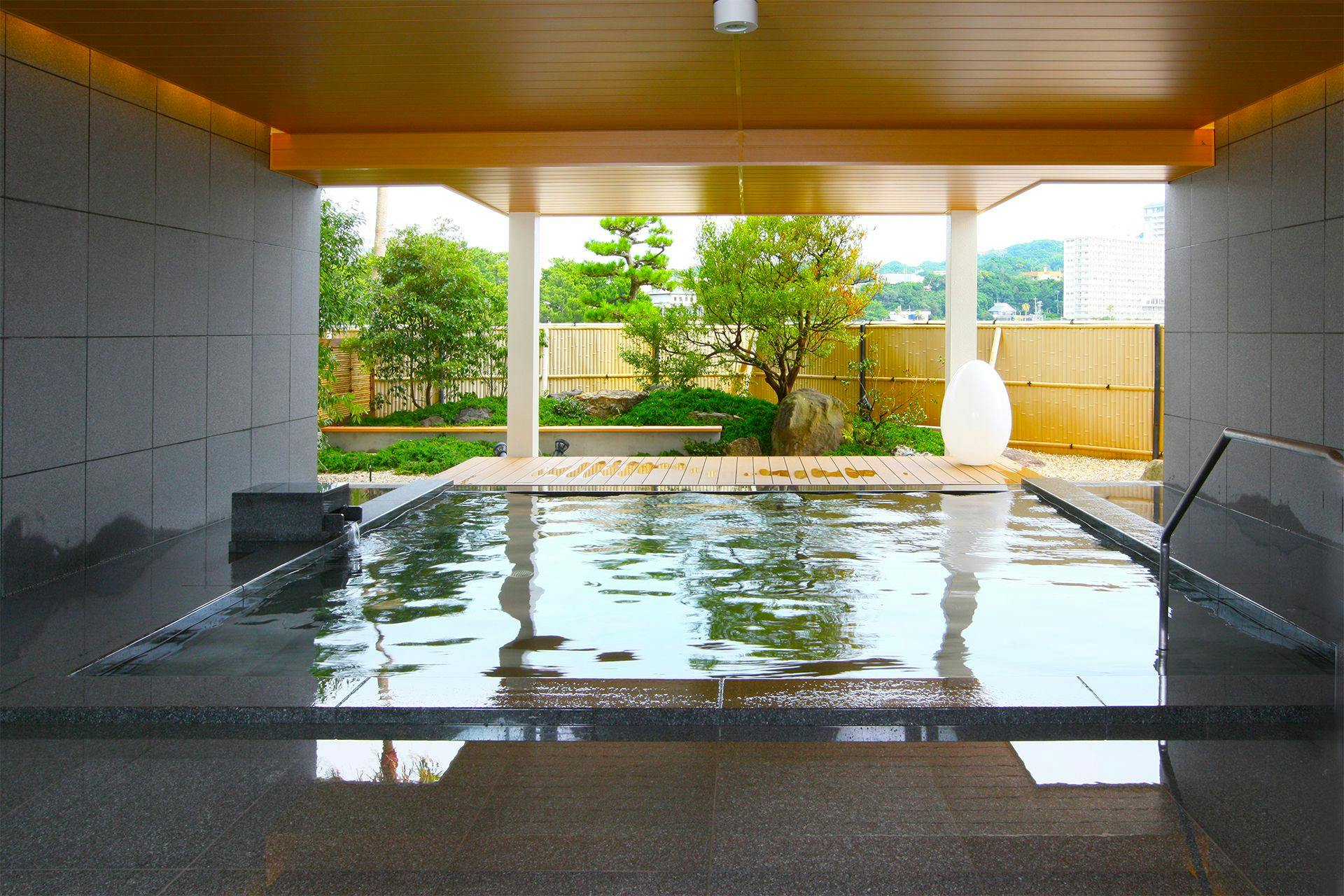 白良荘グランドホテル