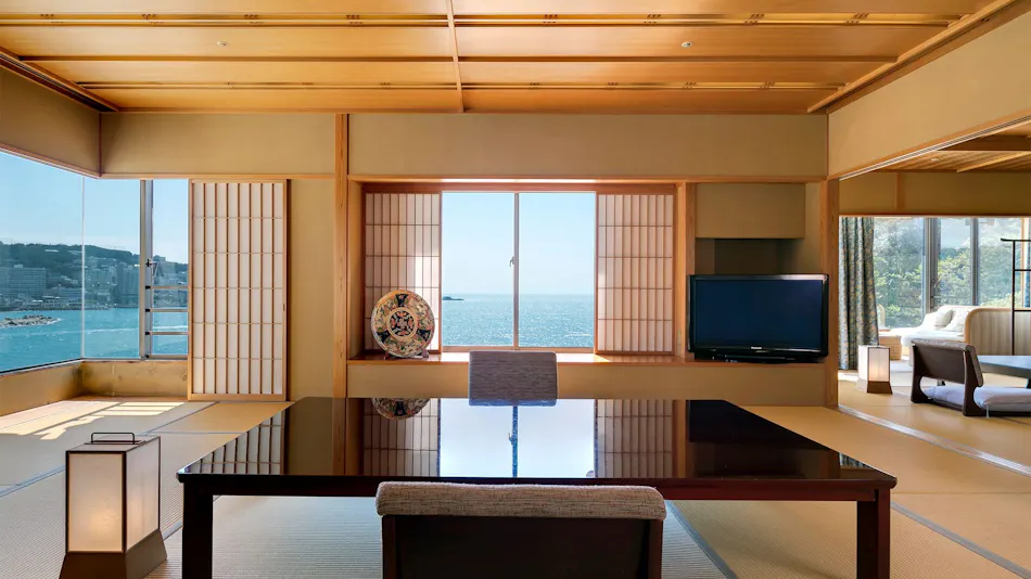 Shirarahama Grand Hotel