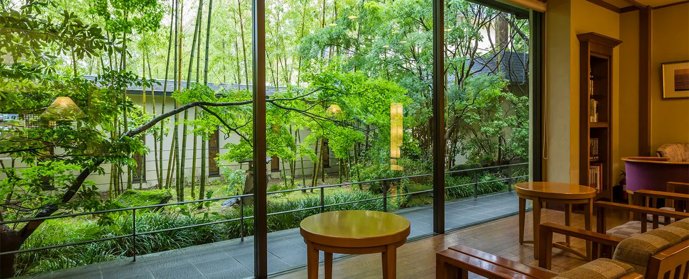 ロビーラウンジ