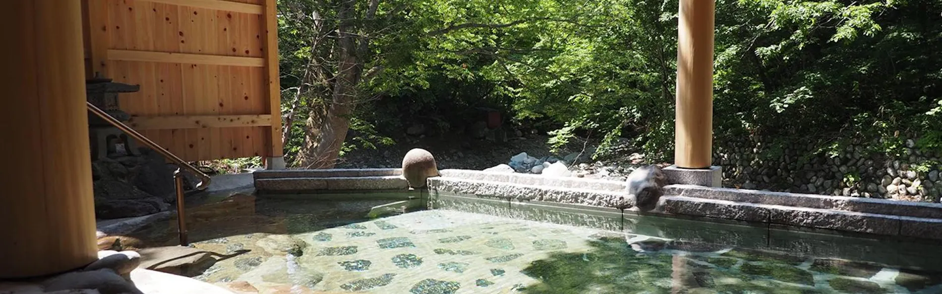 金盛館 せせらぎ