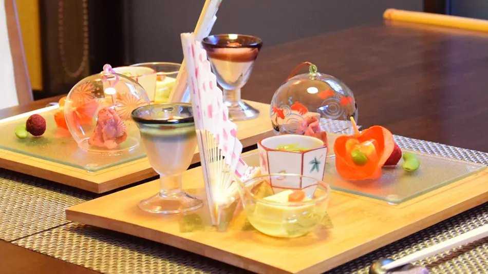 Detached Inn Yumenoya with Semi-Open-Air Baths in All Rooms