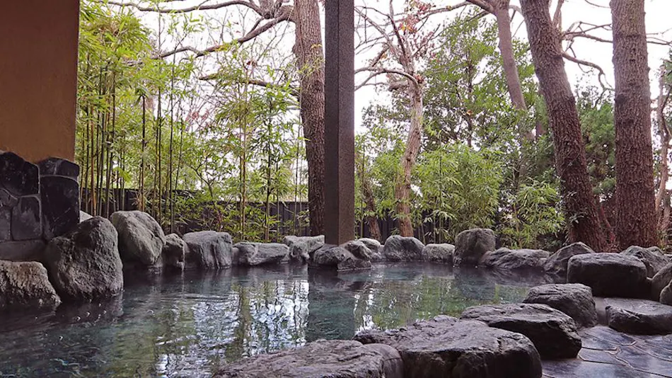 Detached Inn Yumenoya with Semi-Open-Air Baths in All Rooms