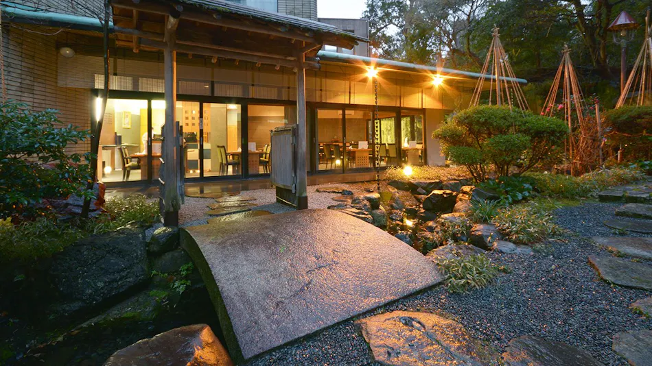 Kanazawa Hakuchoro Hotel Sanraku