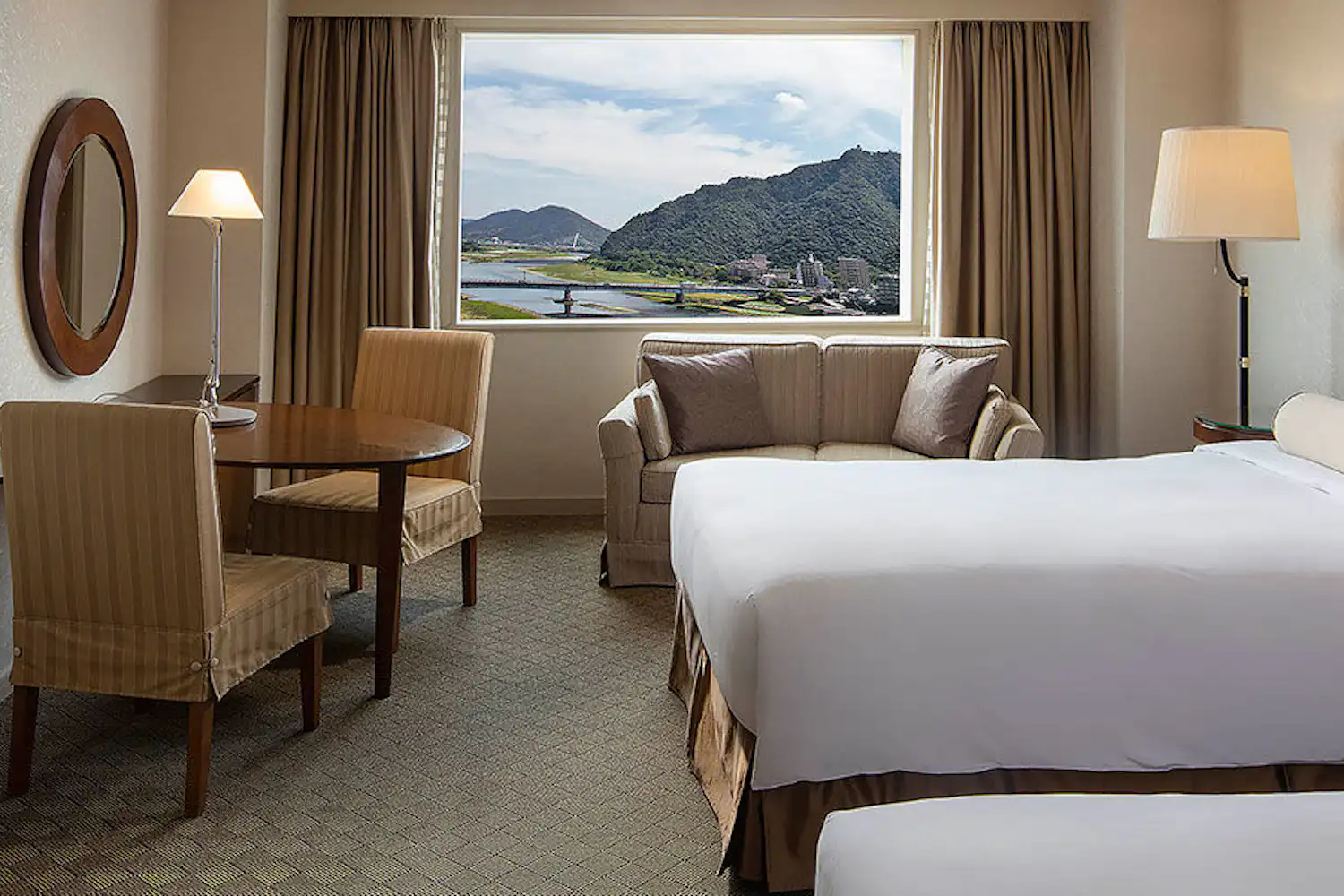 ริเวอร์วิวทวิน