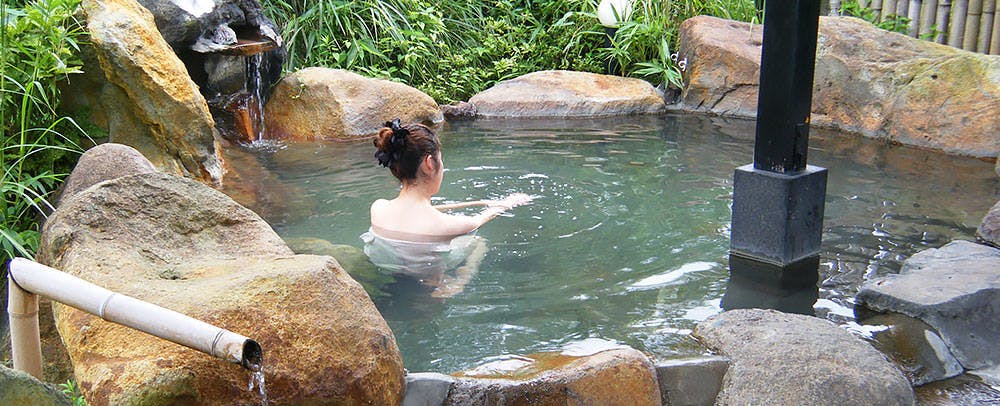 อ่างอาบน้ำกลางแจ้งพร้อมวิว