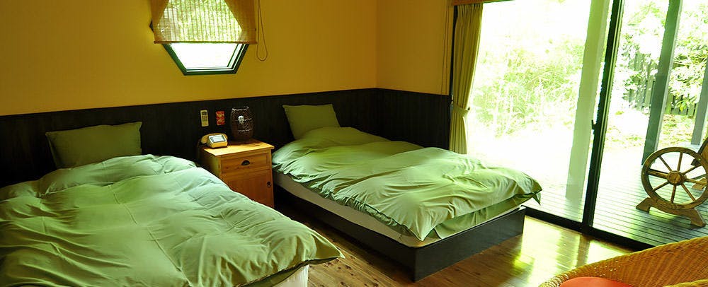 Futarishizuka: The Inn of the Forest Where Birds Play