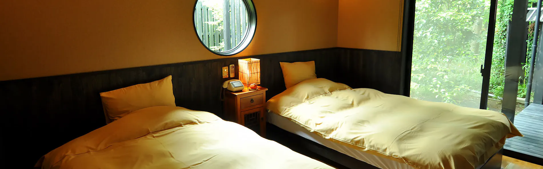 鳥遊ぶ森の宿 ふたり静