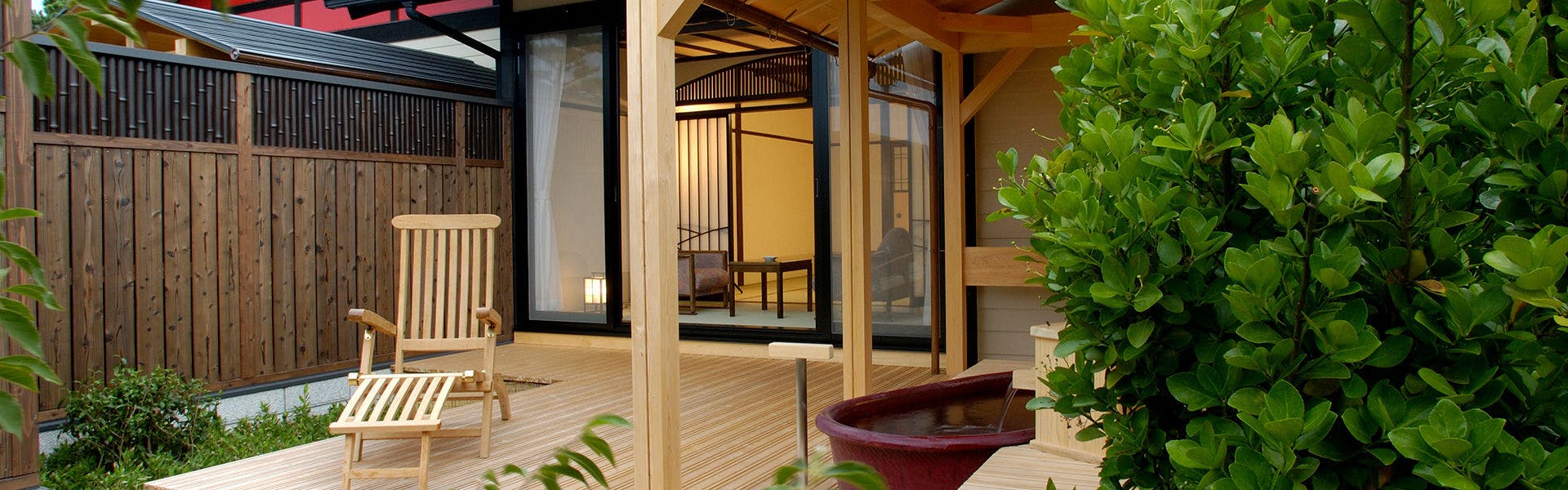 ห้องอาบน้ำกลางแจ้งส่วนตัว