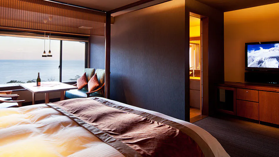 Isaribi Inn with All Rooms Featuring Open-Air Hot Spring Baths