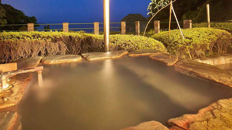 Isaribi Inn with All Rooms Featuring Open-Air Hot Spring Baths
