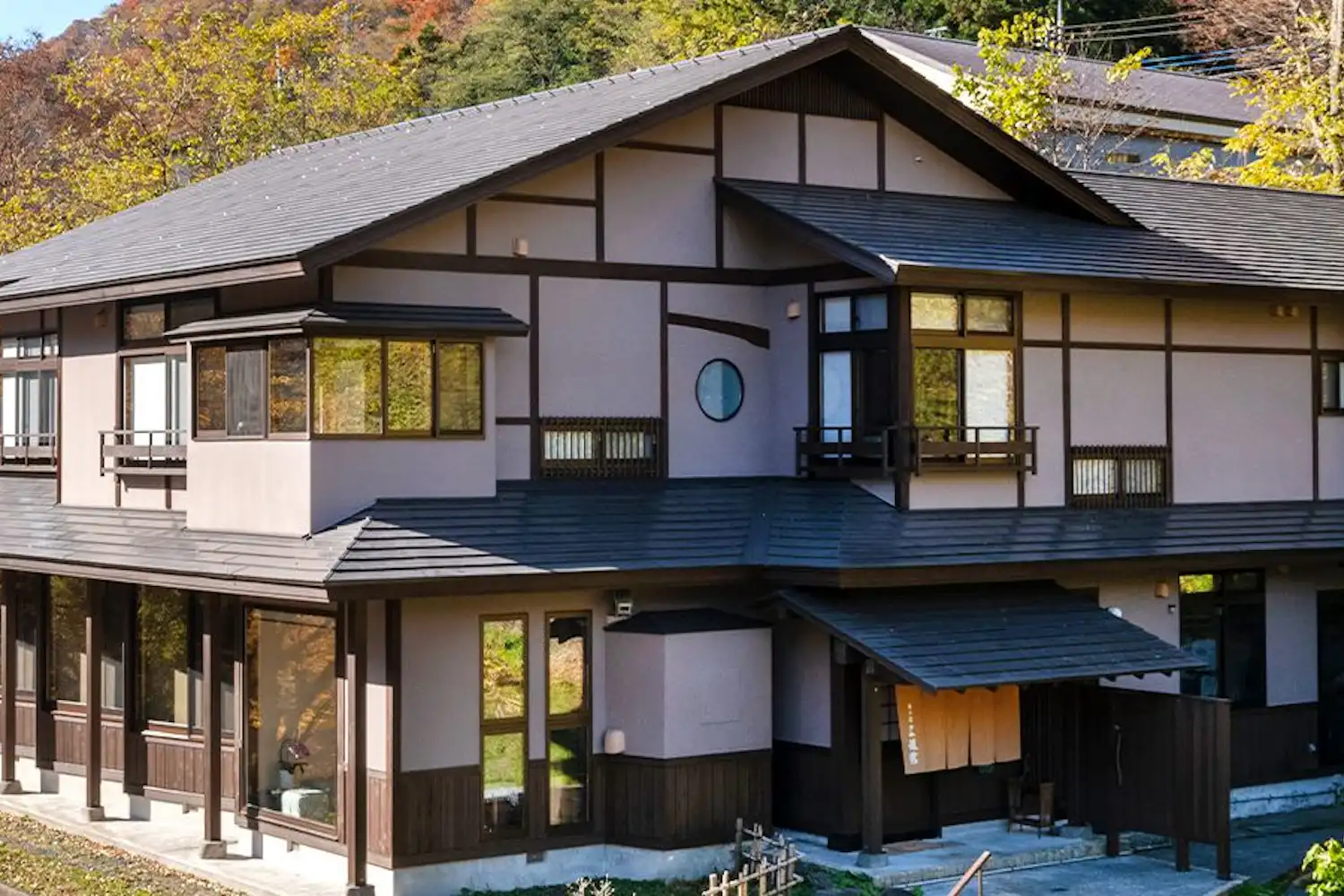 ภายนอกอาคาร