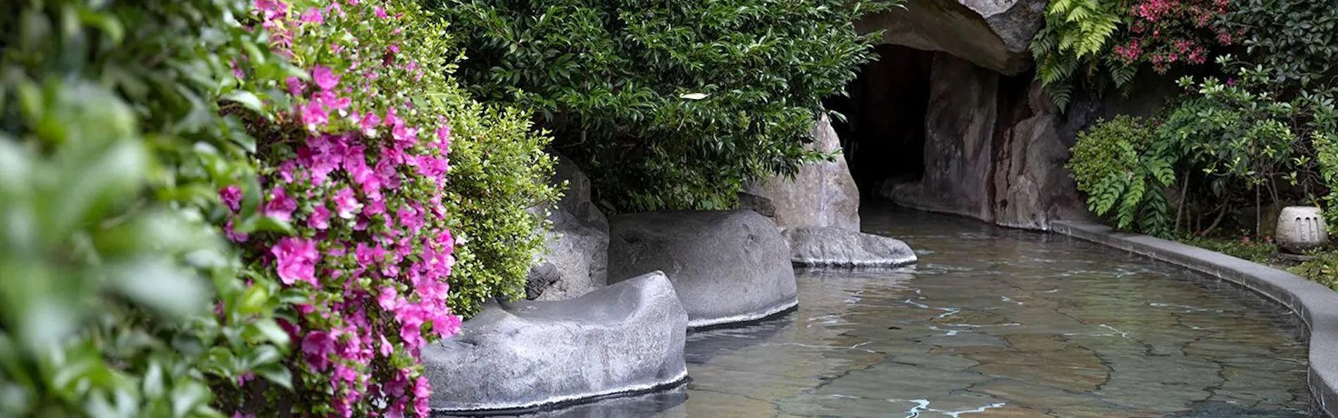 笛吹川温泉 坐忘