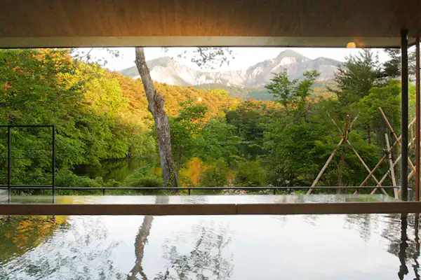 บ่อน้ำพุร้อนกลางแจ้ง