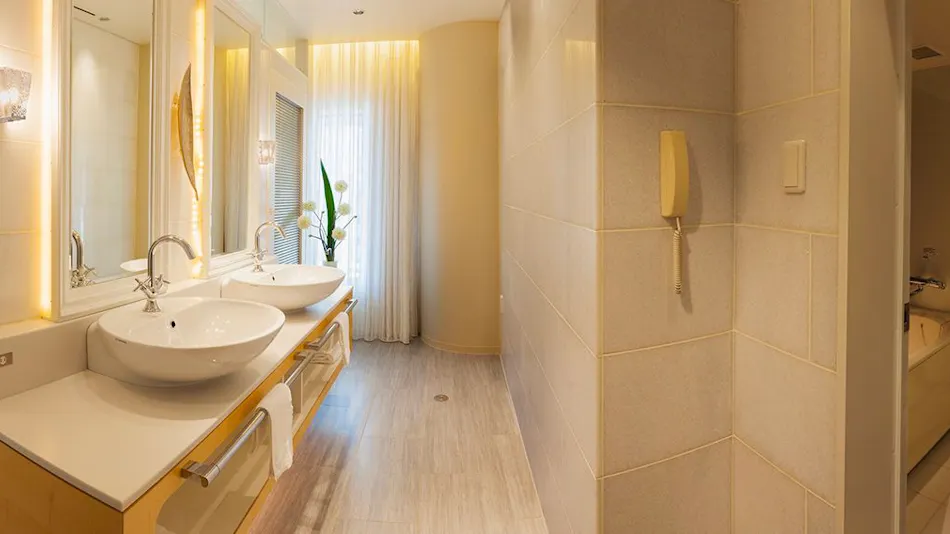 Hotel Elsereine Osaka
