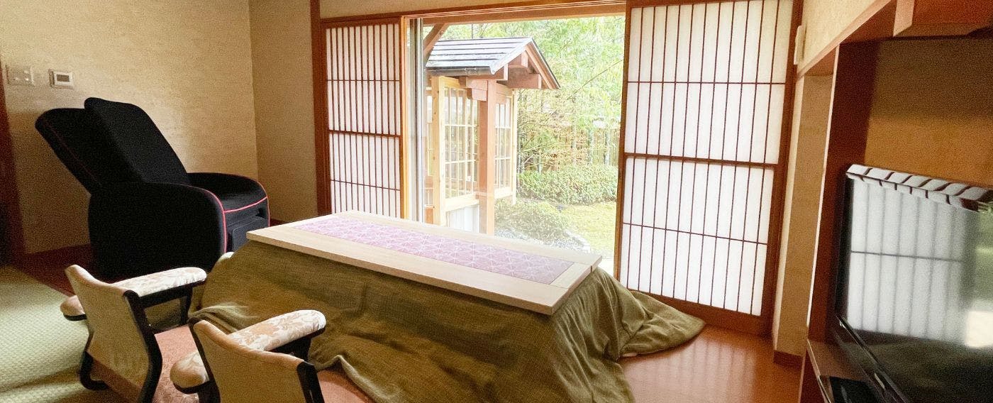 Example of a guest room with an open-air bath