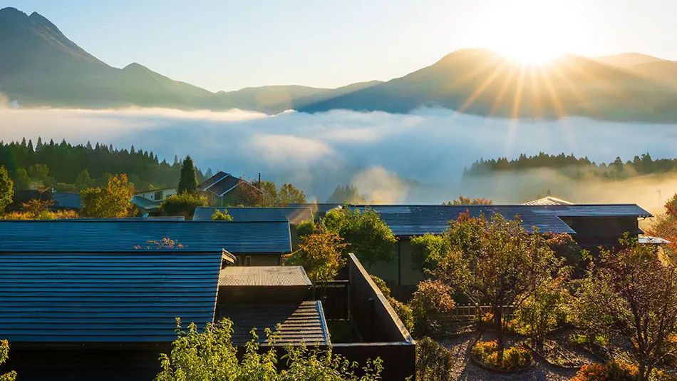 Yufuin Hanayoshi with a View of the Morning Mist