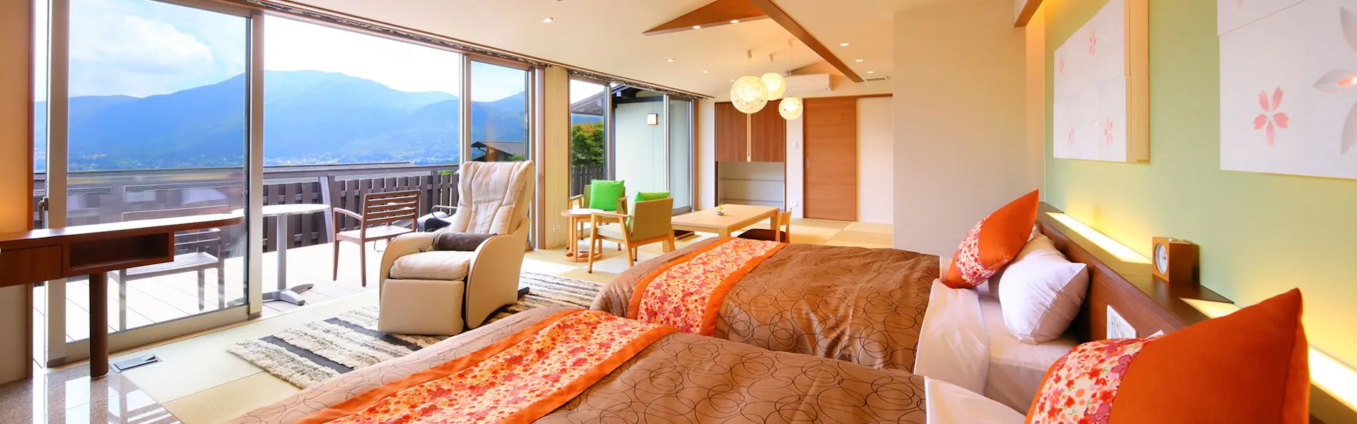 朝霧のみえる宿 ゆふいん花由