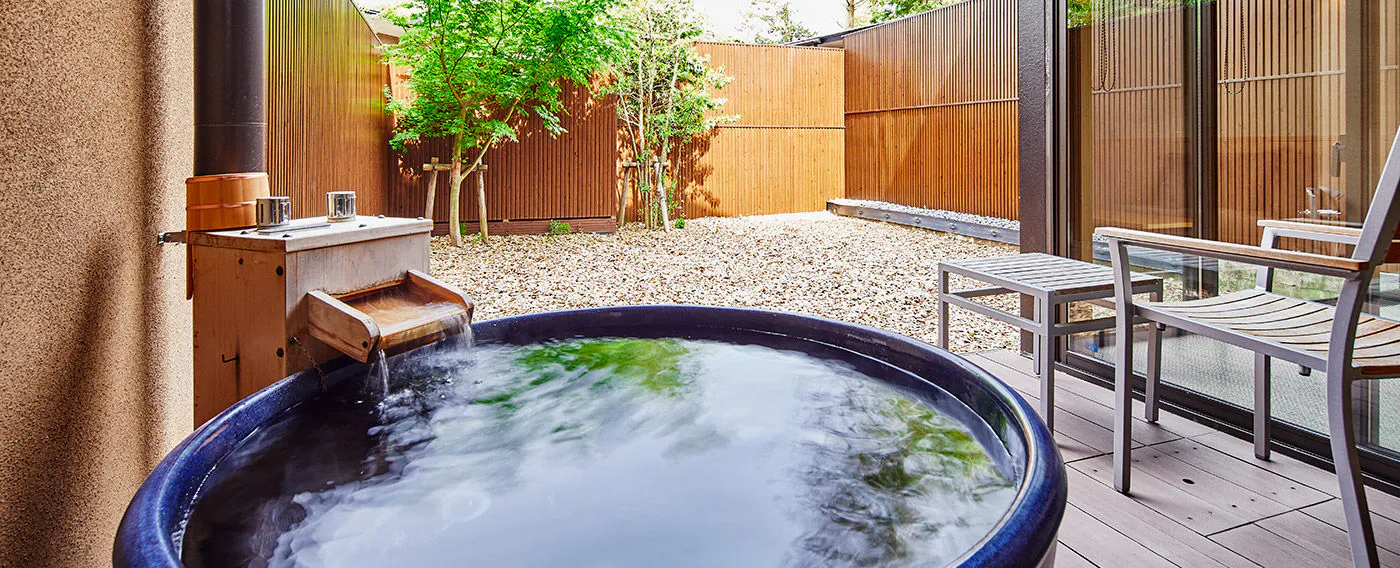 各部屋に露天、もしくは半露天風呂がついています