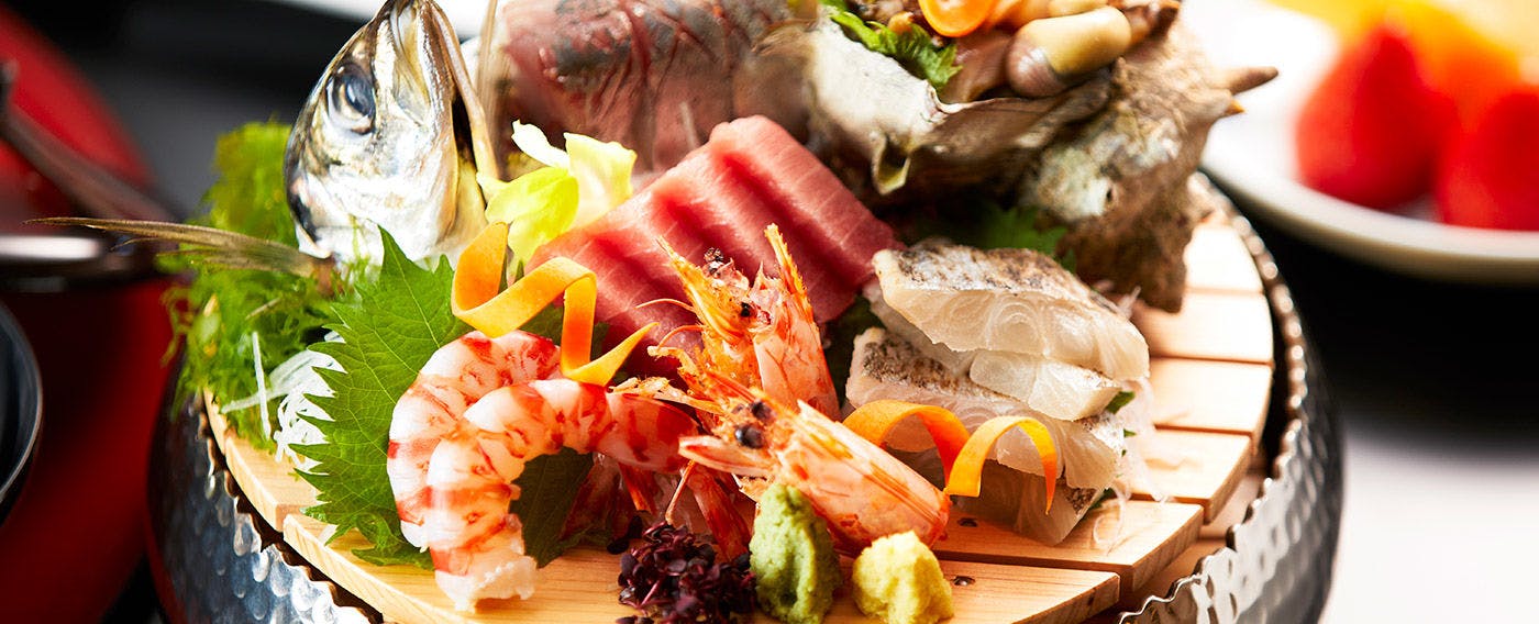 【ご夕食】季節によって変わる、海と山の幸をお楽しみください