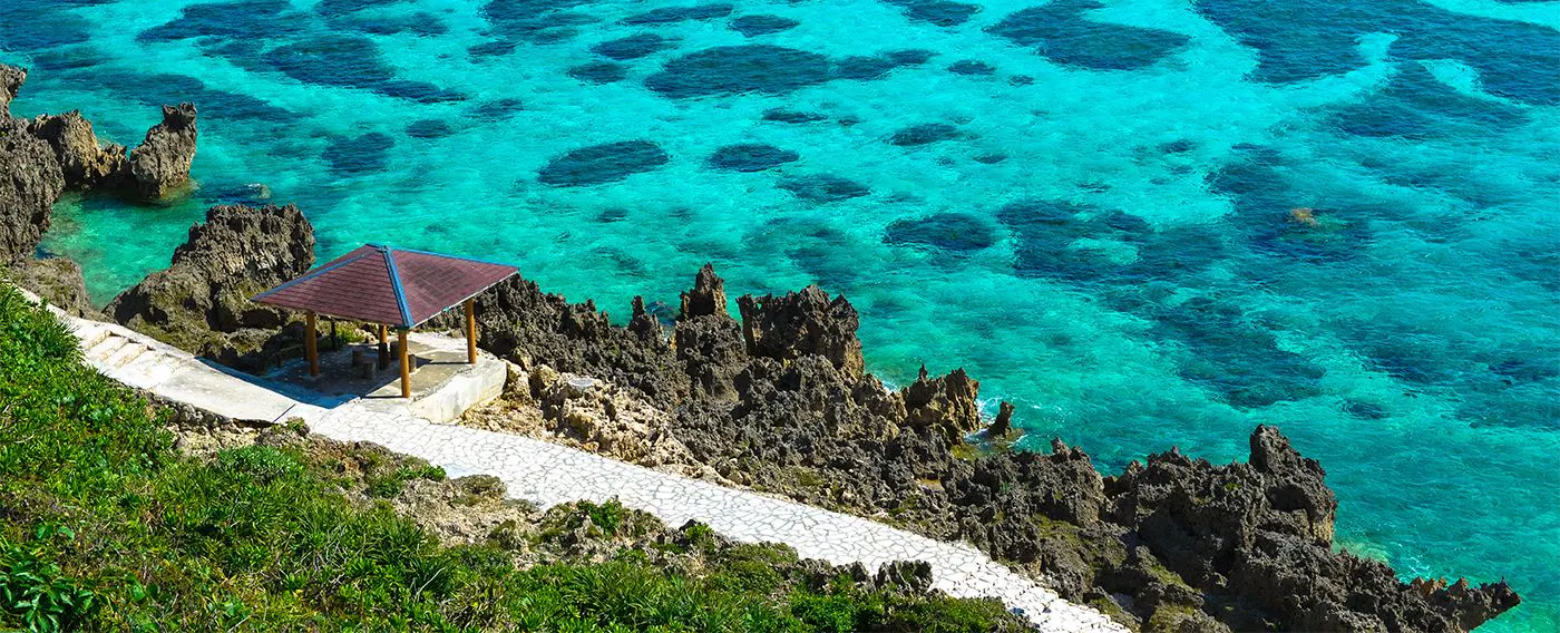 施設周辺には宮古ブルーの美観を愉しめるインギャーマリンガーデンがございます。