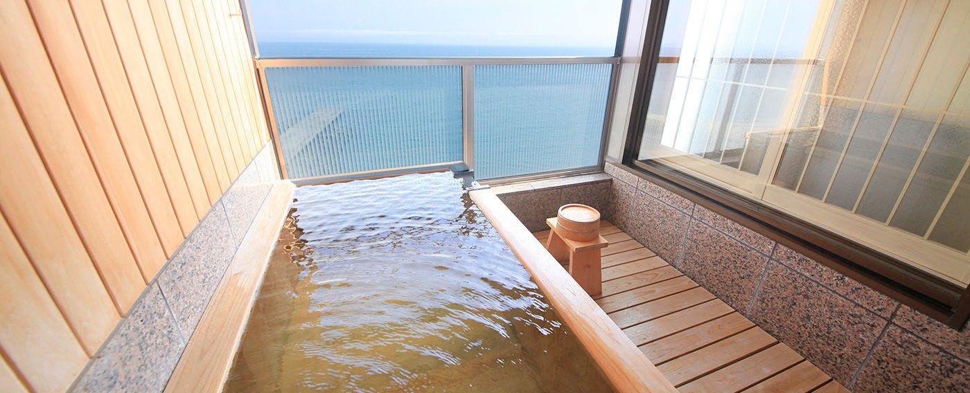 湯の川温泉 西大沼温泉の露天風呂付のお部屋 おすすめホテル 旅館 5選 宿泊予約は 一休 Com