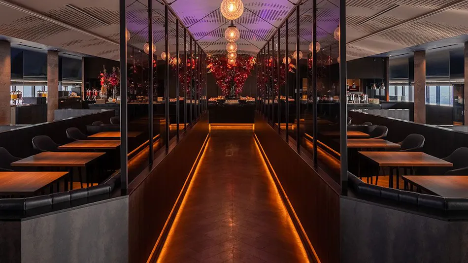 Art Hotel Osaka Bay Tower