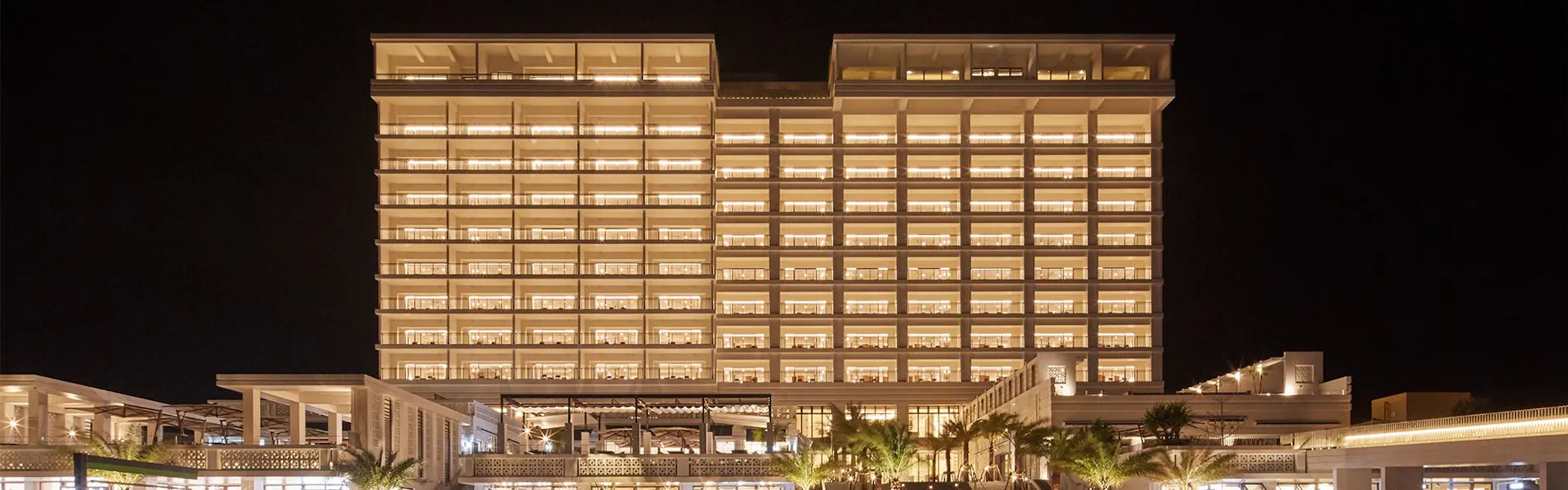 アラマハイナ コンドホテル