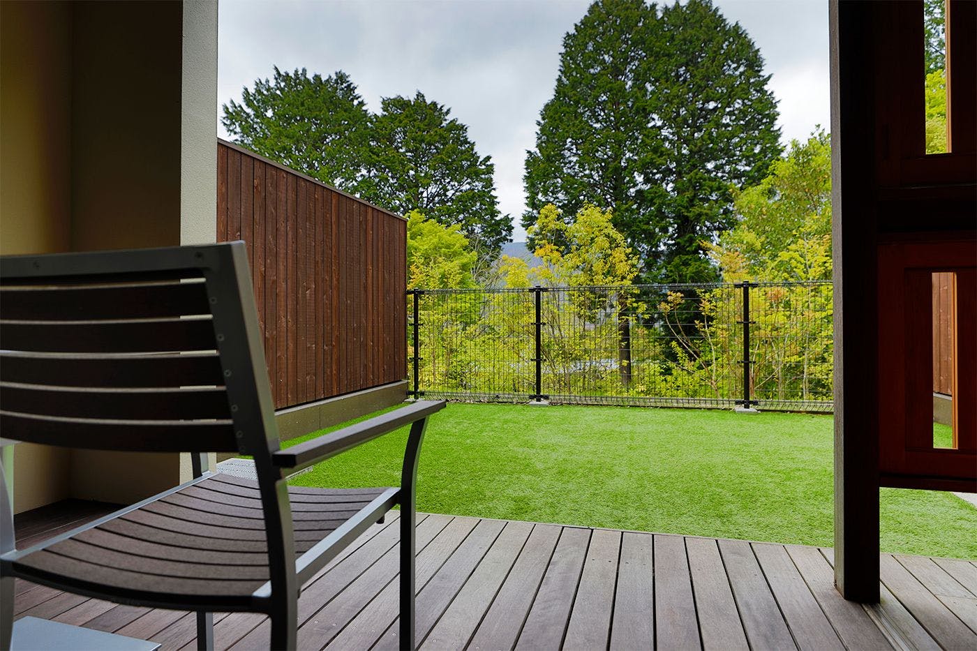 【Private Dog Run】Enjoy the luxury of watching your beloved dog play energetically from your private open-air bath.