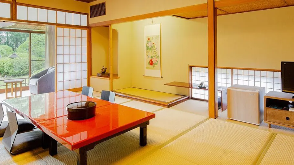 Suisui Garden Ryokan (Registered Tangible Cultural Property Inn / Art Hotel Kokura)