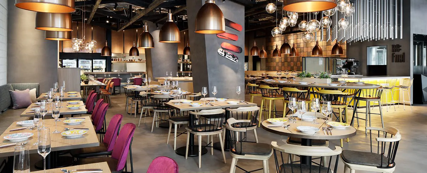 The WAREHOUSE ร้านอาหารที่เปิดให้บริการตลอดวัน