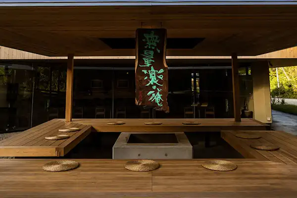 Perapian tradisional Jepang (irori)