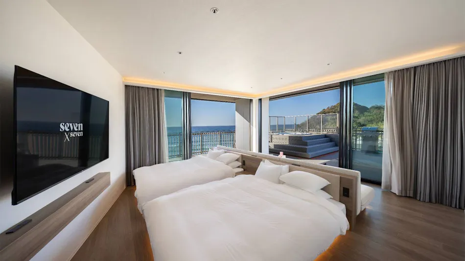 Seven x Seven Itoshima