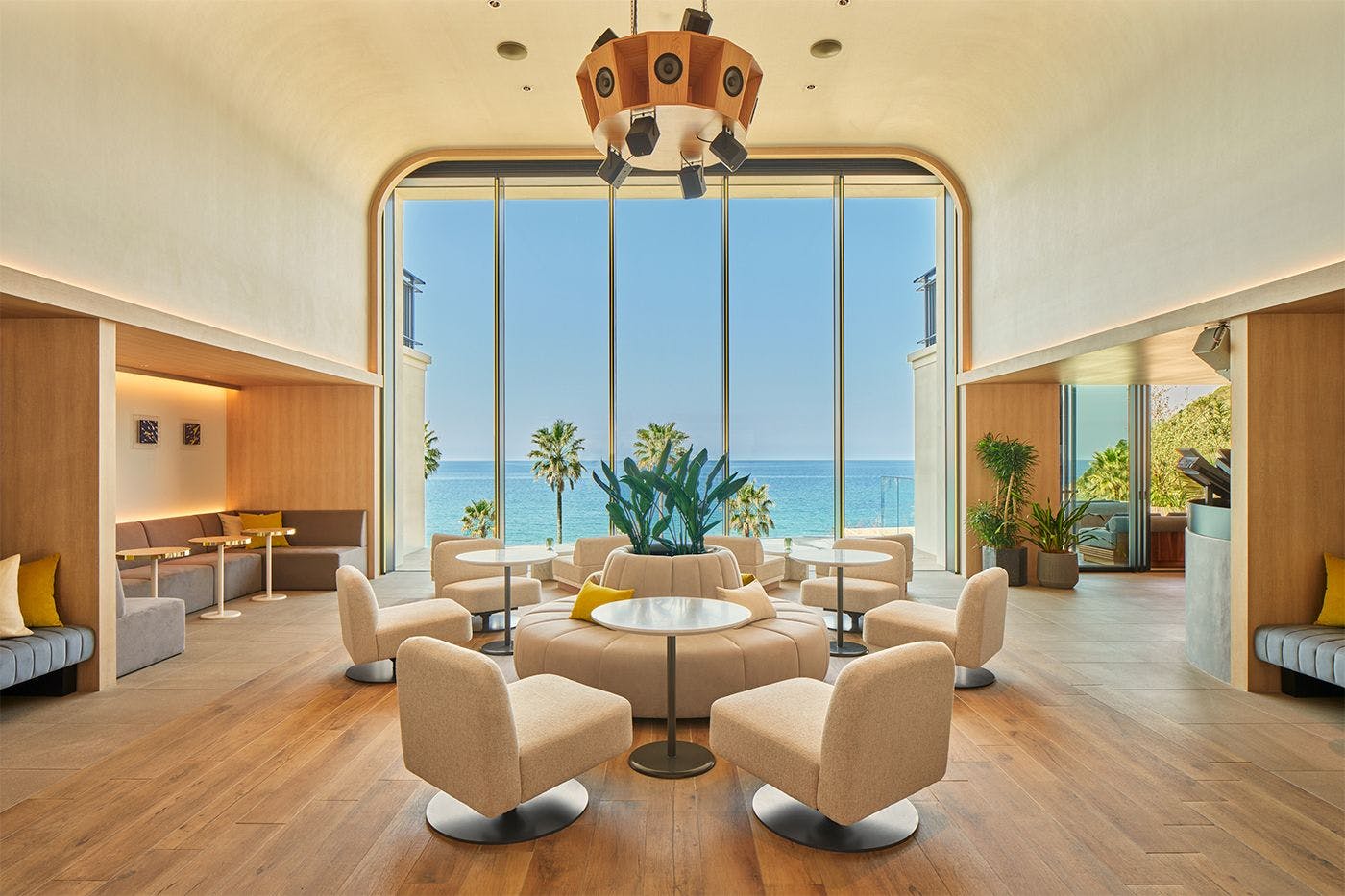 Seven x Seven Itoshima