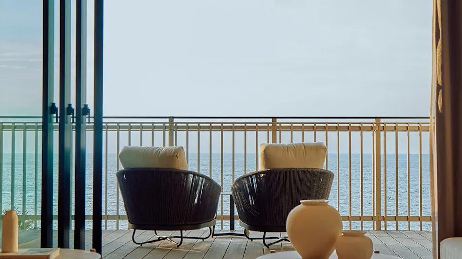 Seven x Seven Itoshima