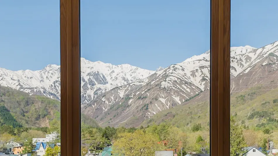 HOTEL LA VIGNE HAKUBA by Onko Chishin