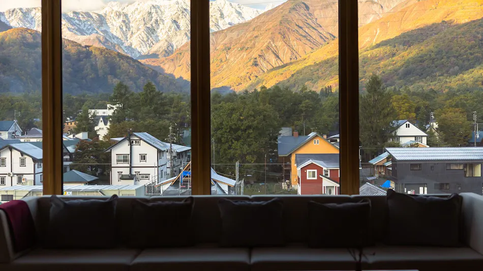 HOTEL LA VIGNE HAKUBA by Onko Chishin